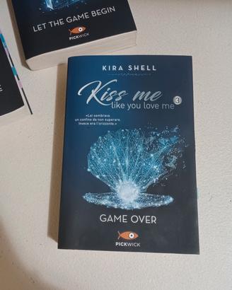 Kiss me like you love me-Game over