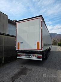 Semirimorchio centinato buca coils