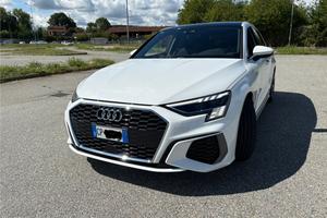 Audi A3 TDI 30 S-Line