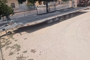 Rimorchio auto tre assi 