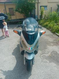 moto malaguti madison 250cc