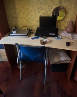 Scrivania piu sedia x cameretta