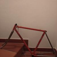 Telaio bici corsa VETTA + 2 cerchi
