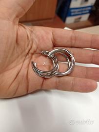 Orecchini con anello 