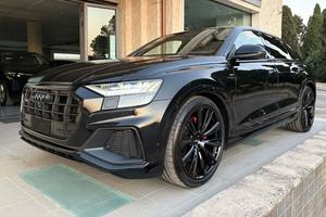 Audi Q8 50 tdi s-line KM104.000   3931210111