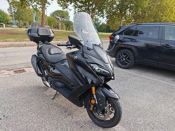 Yamaha TMAX 560 Tech MAX 2024 – 24.138 km – Garanz