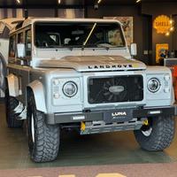 Land Rover Defender 110 2.4 TD4 Station Wagon SE