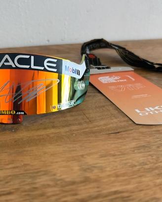 visiera firmata da Max Verstappen + vip pass 2025