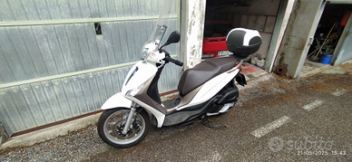 Scooter Piaggio Medley 150