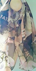 Foulard,multicolore,originale,con immagine di donn