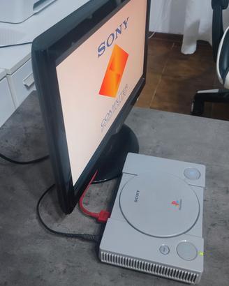 TV LG 22 Pollici DVB-T2 INCORPORATO+PlayStation 1