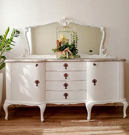 Credenza rivisitata in stile shabby