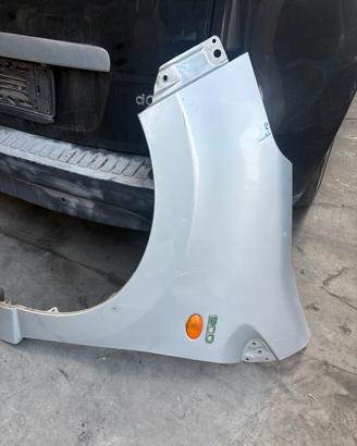 PARAFANGO ANTERIORE SINISTRO NISSAN PIXO ANNO:2010