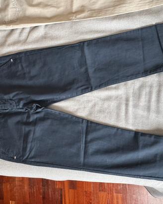 Pantaloni entre amis