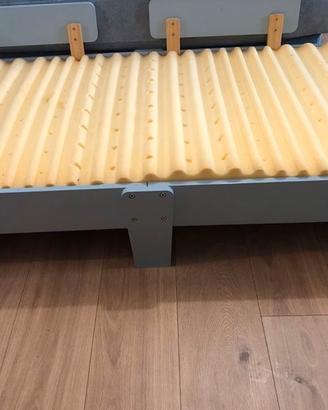 Letto montessoriano con materassino