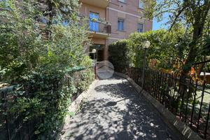 4 LOCALI A PARMA