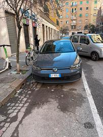 Golf VIII 1.0 eTSI 110 cv