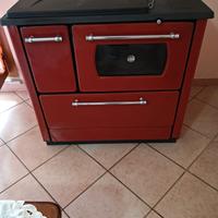 Stufa/cucina a legna