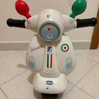 Vespa chicco cavalcabile per bimbi