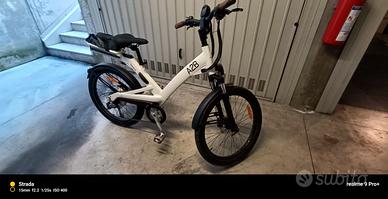 BICICLETTA ELETTRICA A2B METRO HYBRID
