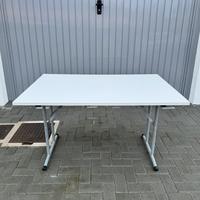 Scrivania richiudibile bianca