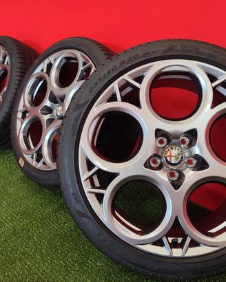 Cerchi Alfa Romeo Tonale Gomme Estive 235 40 20