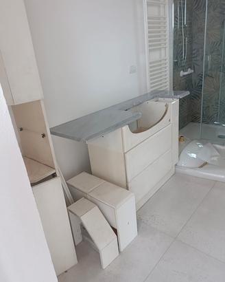 bagno parete completa marmo lavabo