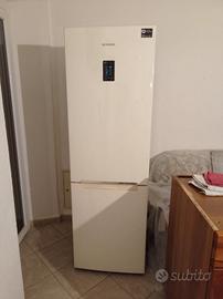 Frigo + Freezer marca Samsung 