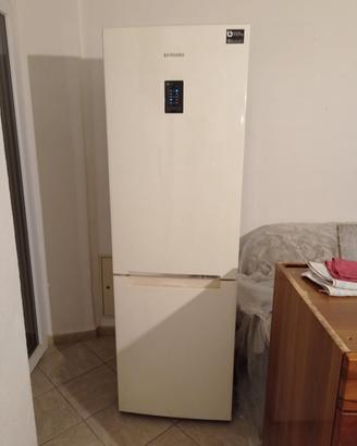 Frigo + Freezer marca Samsung 