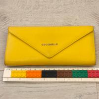 Portafoglio giallo Coccinelle