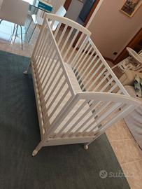 Lettino in legno bimbi +materasso e coprimaterasso