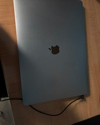 Macbook Pro  15” 2017