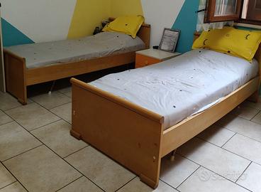 Cameretta : Armadio, Scrivania , 2 Letti + omaggio