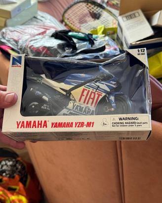 Modellino yamaha