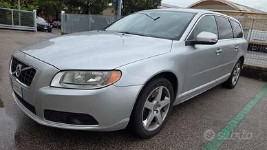 Volvo V70 D5 R-design 205cv