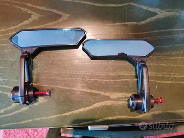 Specchietti Moto montaggio a manubrio