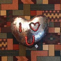 Cuscino cuore con paillettes