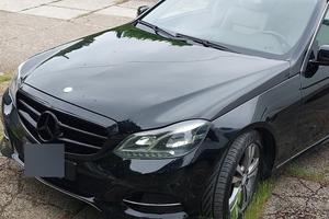 Mercedes 220 E  SW 