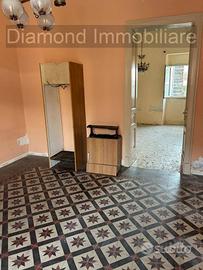 Casa singola con cortile a Santa Venerina