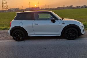 Mini cooper allestimento JKW