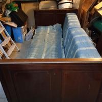 Letto divano con tappezzeria