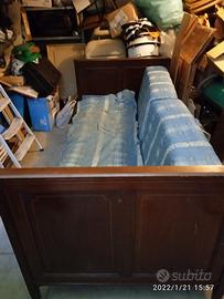 Letto divano con tappezzeria