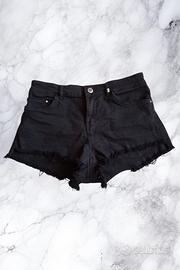 Shorts jeans Bershka donna XS/IT38 neri sfrangiati