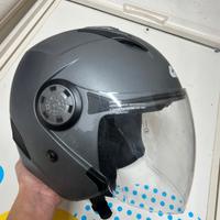 Casco jet GIVI