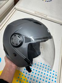 Casco jet GIVI