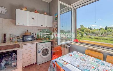 Appartamento Trilocale con Balcone e Giardino - An