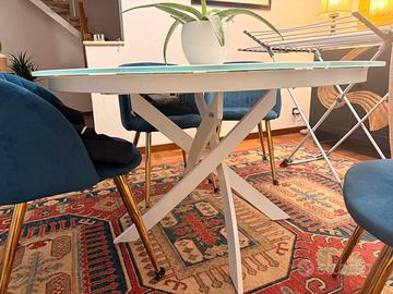 Tavolo tondo, Calligaris