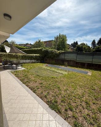 Trilocale con Giardino privato e Garage