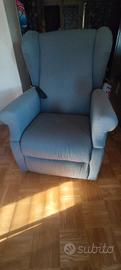 Poltrona relax elettrica con sistema alzapersona 