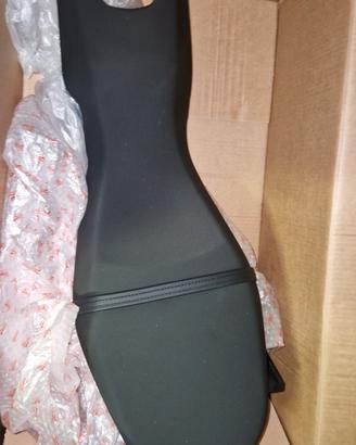 sella hypermotard 950